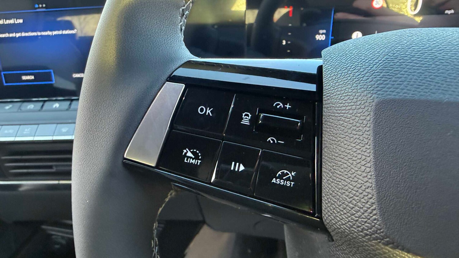 Used Vauxhall Astra for sale - 77859406: Photo 27