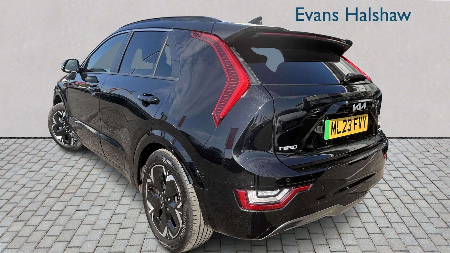 Used Kia Niro 2023 for sale - 78188072: Photo 2