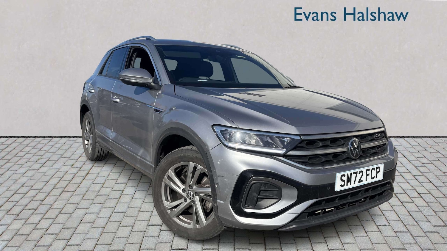 Used Volkswagen T-Roc 2023 for sale - 77943116: Photo 1