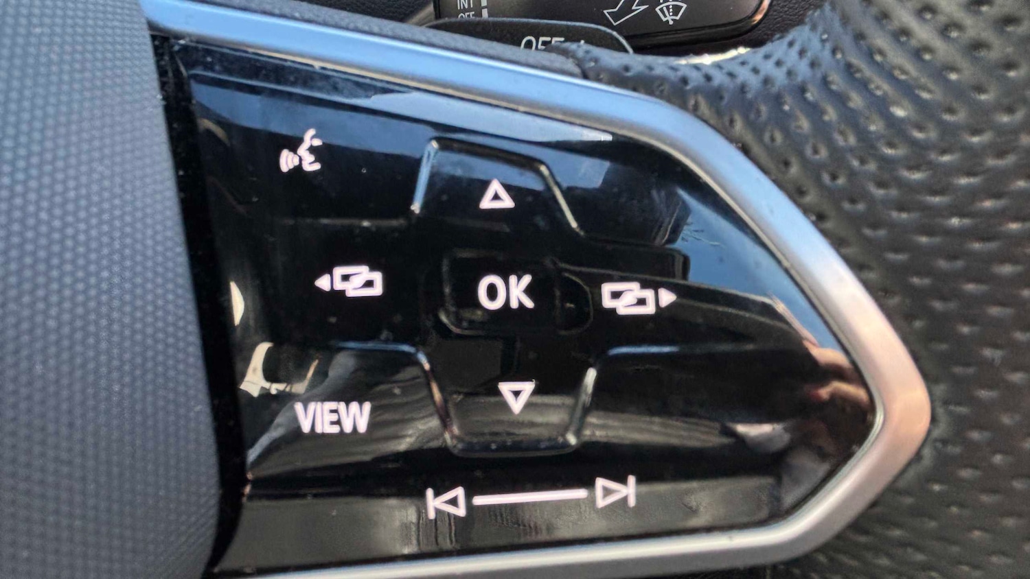 Used Volkswagen T-Roc 2023 for sale - 77943116: Photo 16