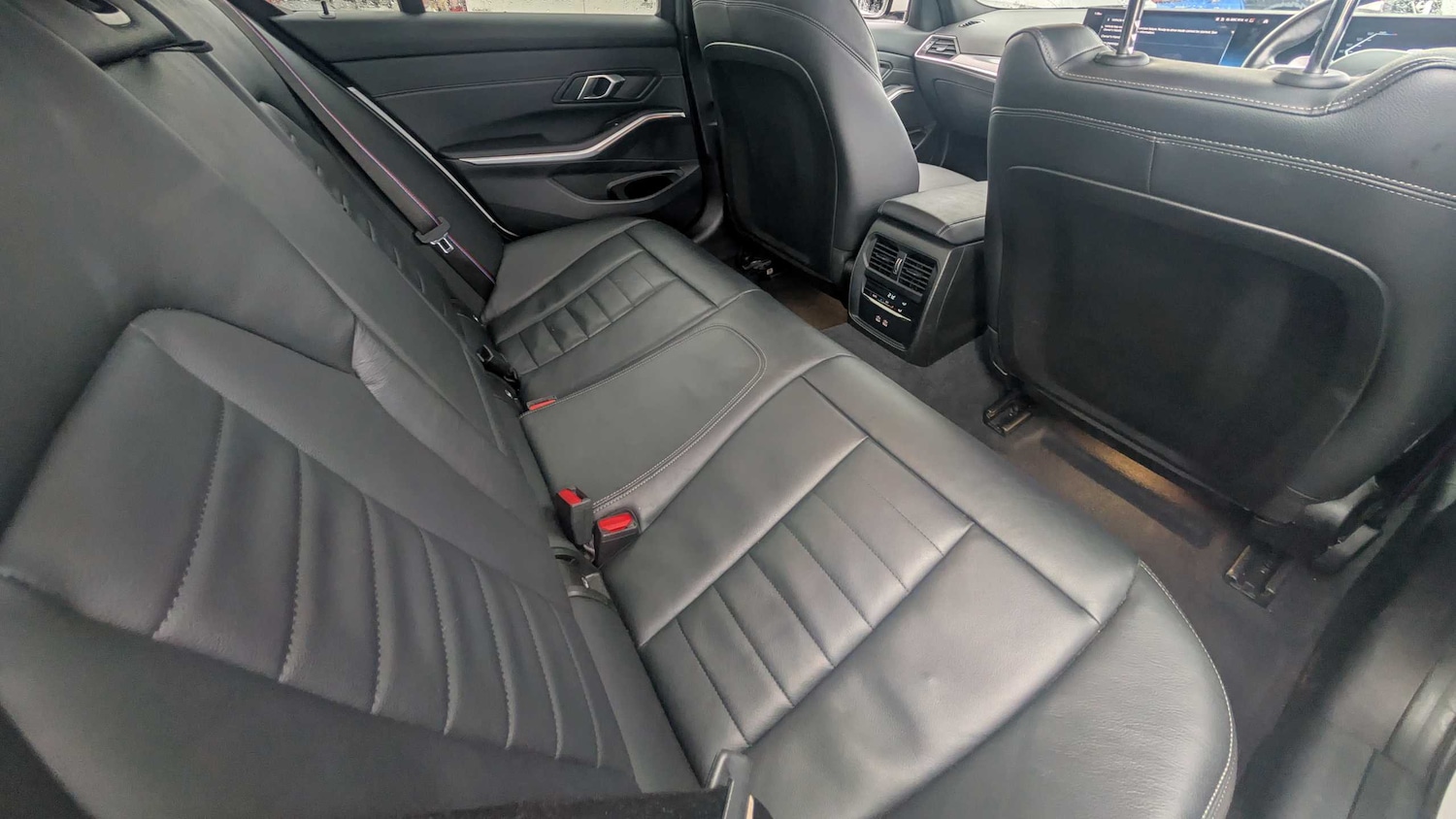 Used BMW 3 Series 2024 for sale - 77857105: Photo 11