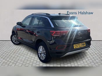 Used Volkswagen T-Roc 2022 for sale - 79648943: Photo