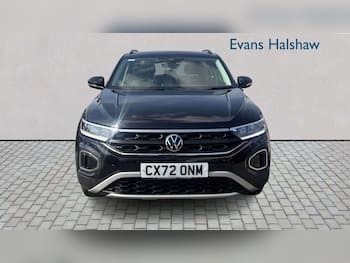 Used Volkswagen T-Roc 2022 for sale - 79648943: Photo