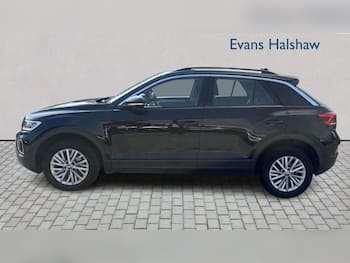 Used Volkswagen T-Roc 2022 for sale - 79648943: Photo