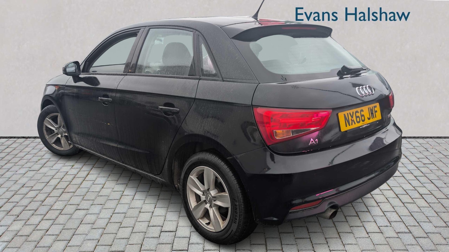 Used Audi A1 2016 for sale - 77996185: Photo 2