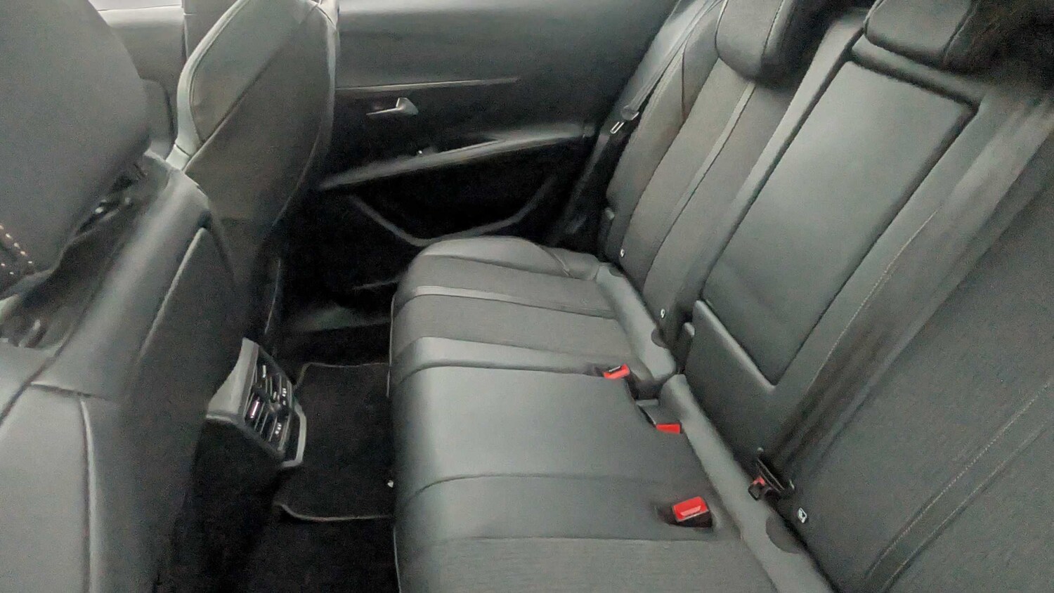 Used Peugeot 3008 for sale - 77858519: Photo 11