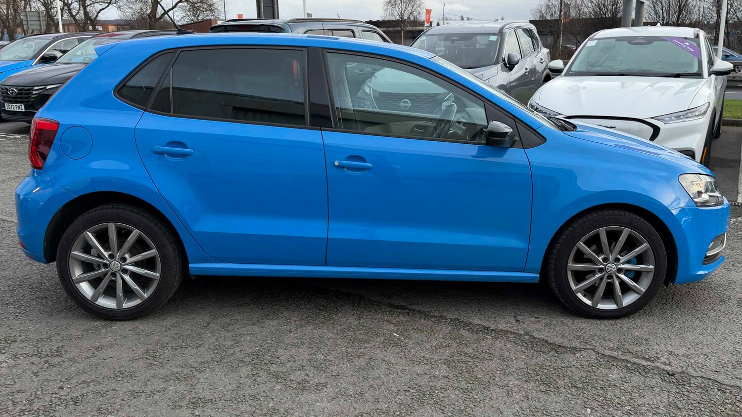 Used Volkswagen Polo 2015 for sale - 77857921: Photo 13