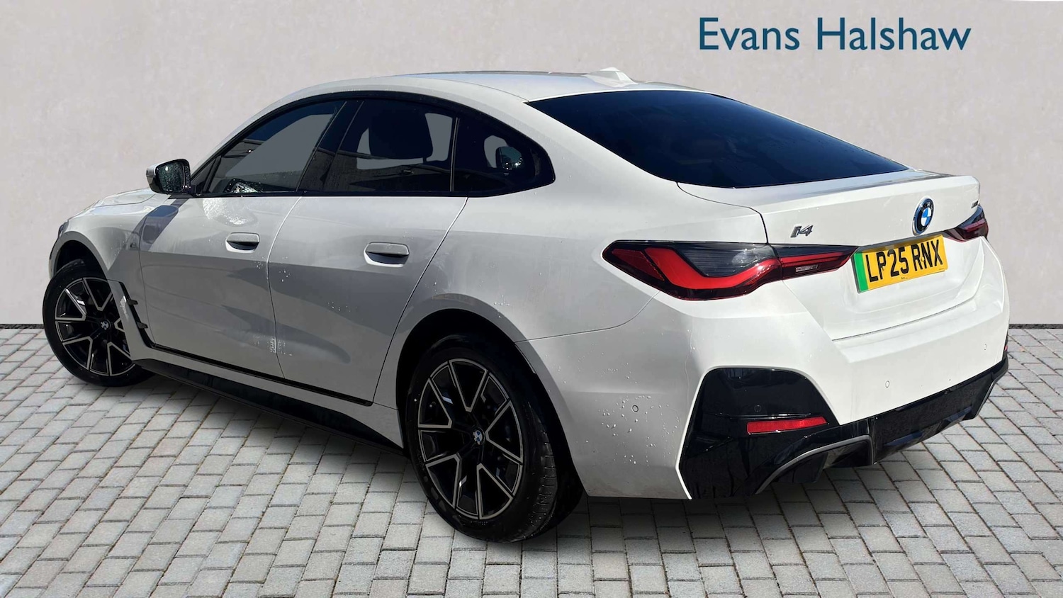 Used BMW i4 2025 for sale - 78173937: Photo 2