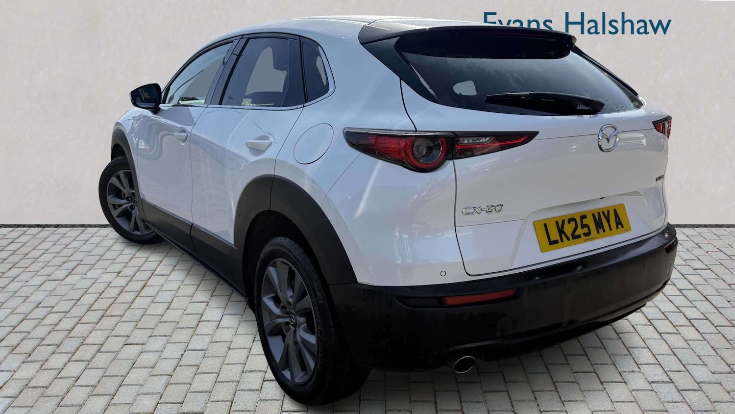 Used Mazda CX-30 2025 for sale - 77943376: Photo 2