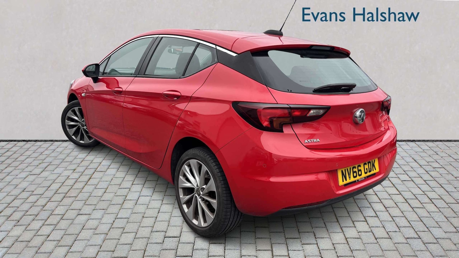 Used Vauxhall Astra 2016 for sale - 78173514: Photo 2