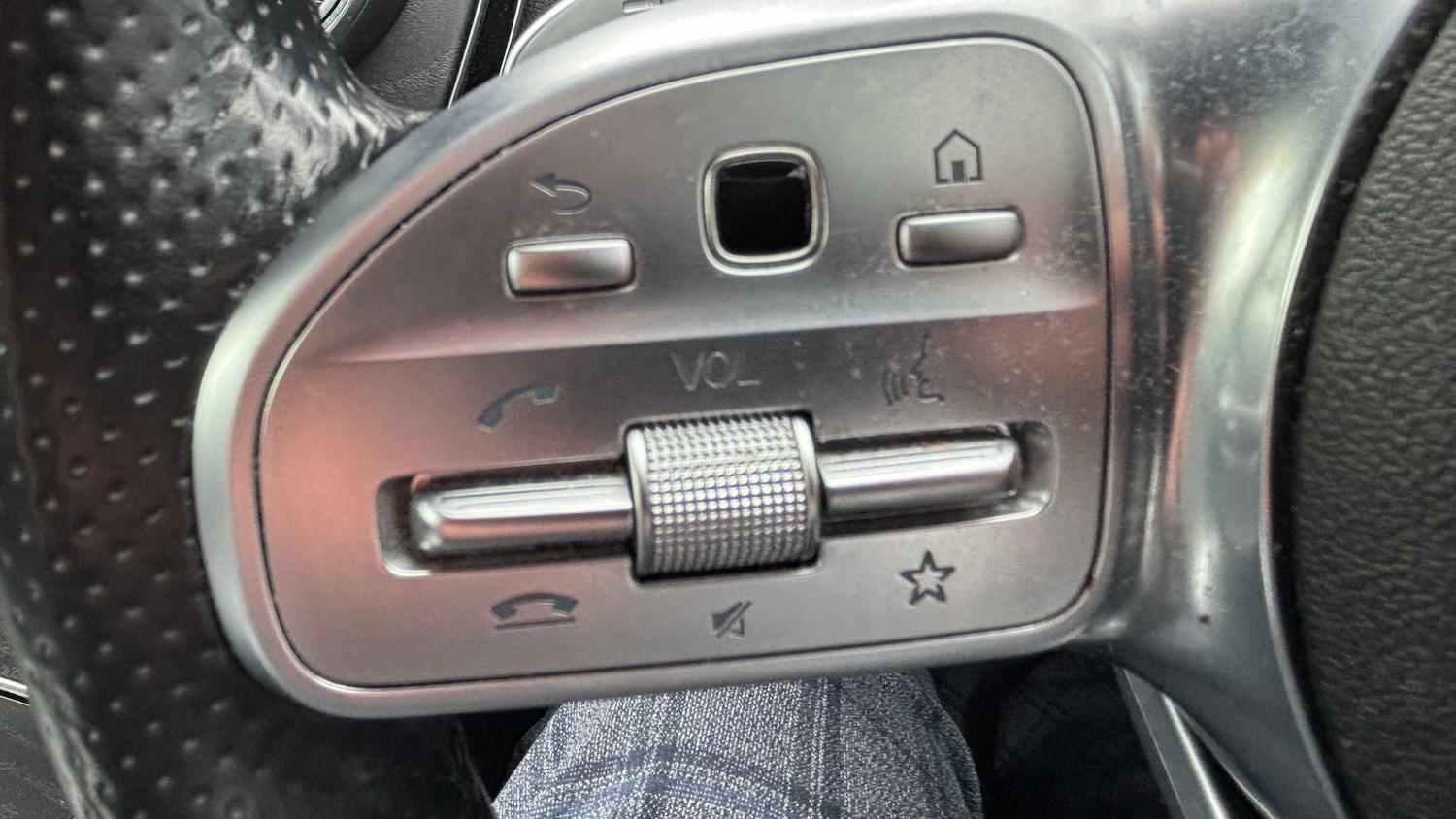 Used Mercedes-Benz C Class 2020 for sale - 78137650: Photo 16