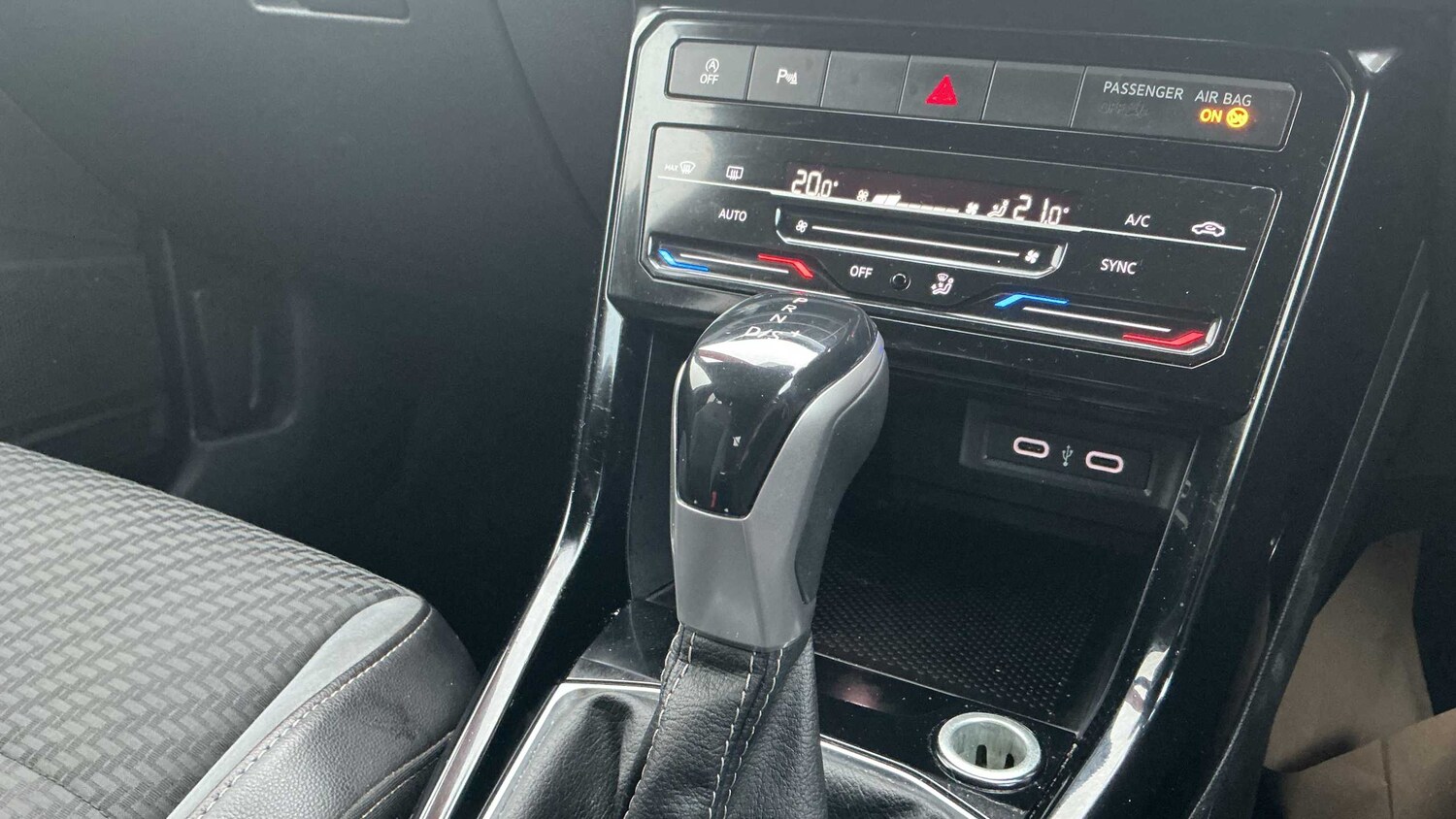 Used Volkswagen T-Cross for sale - 77861659: Photo 22