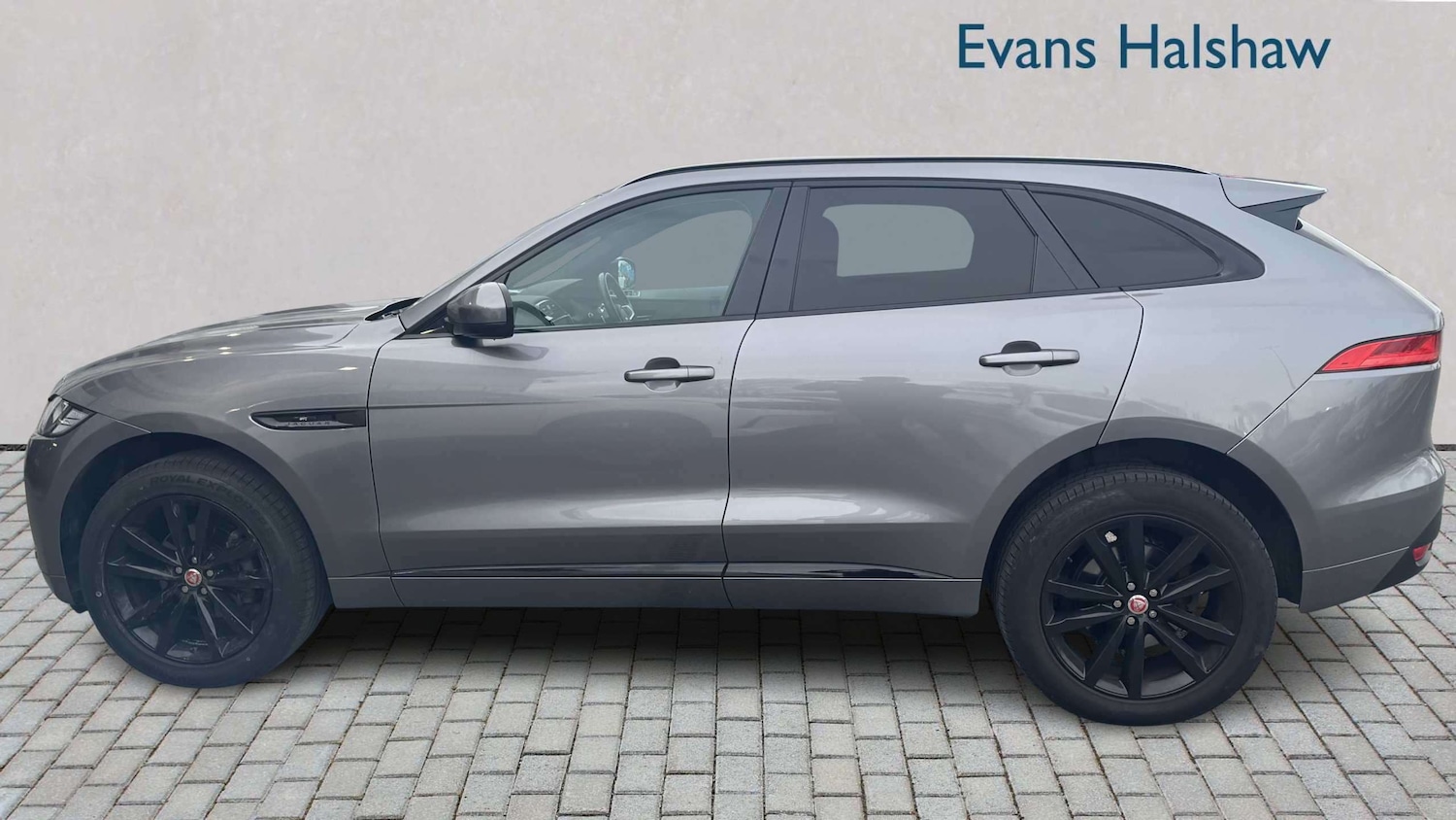 Used Jaguar F-Pace 2021 for sale - 78052248: Photo 4