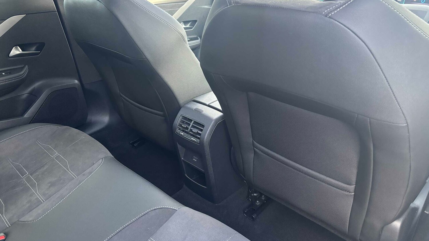 Used Vauxhall Astra for sale - 77862124: Photo 16