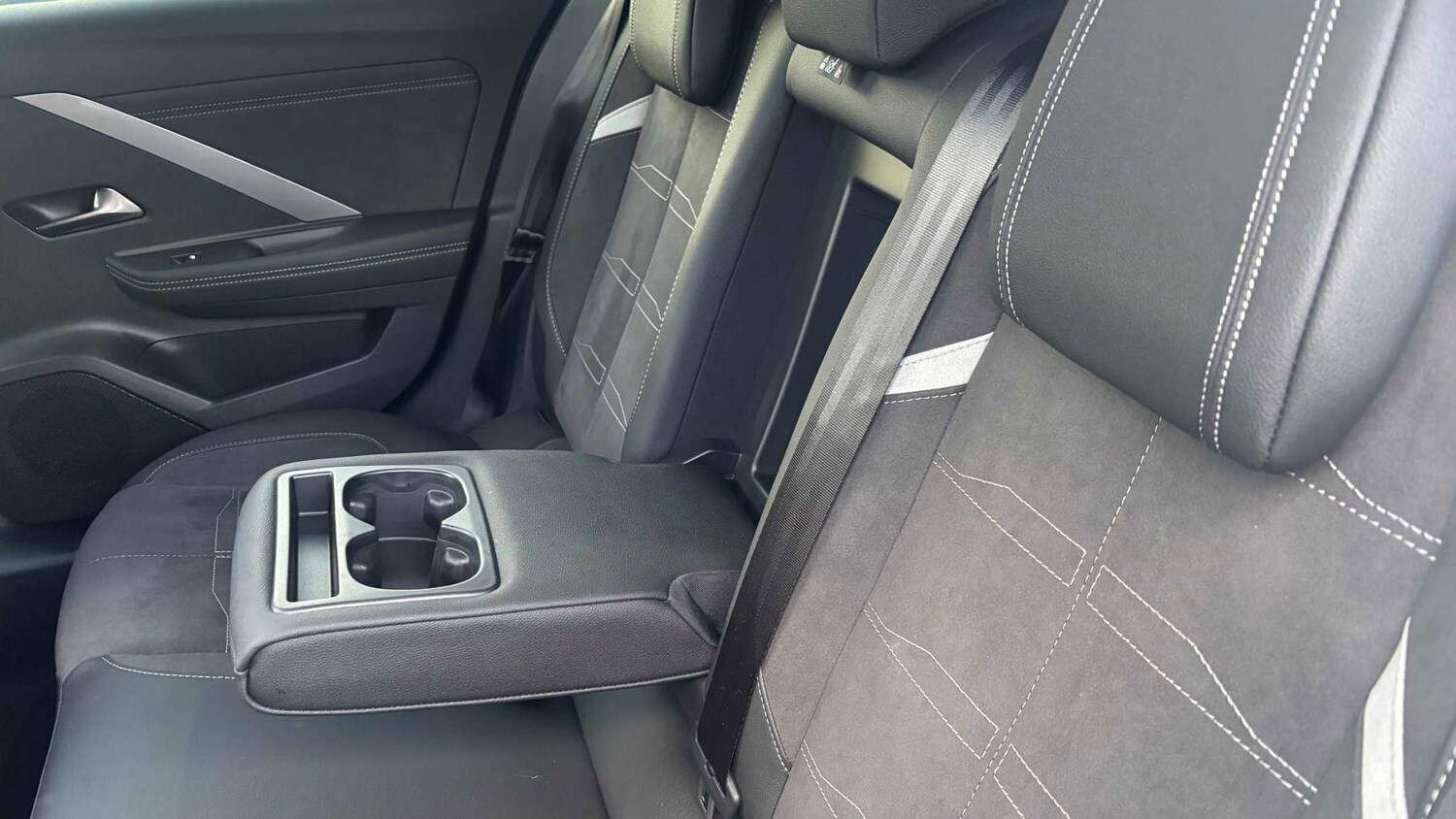 Used Vauxhall Astra for sale - 77862124: Photo 18