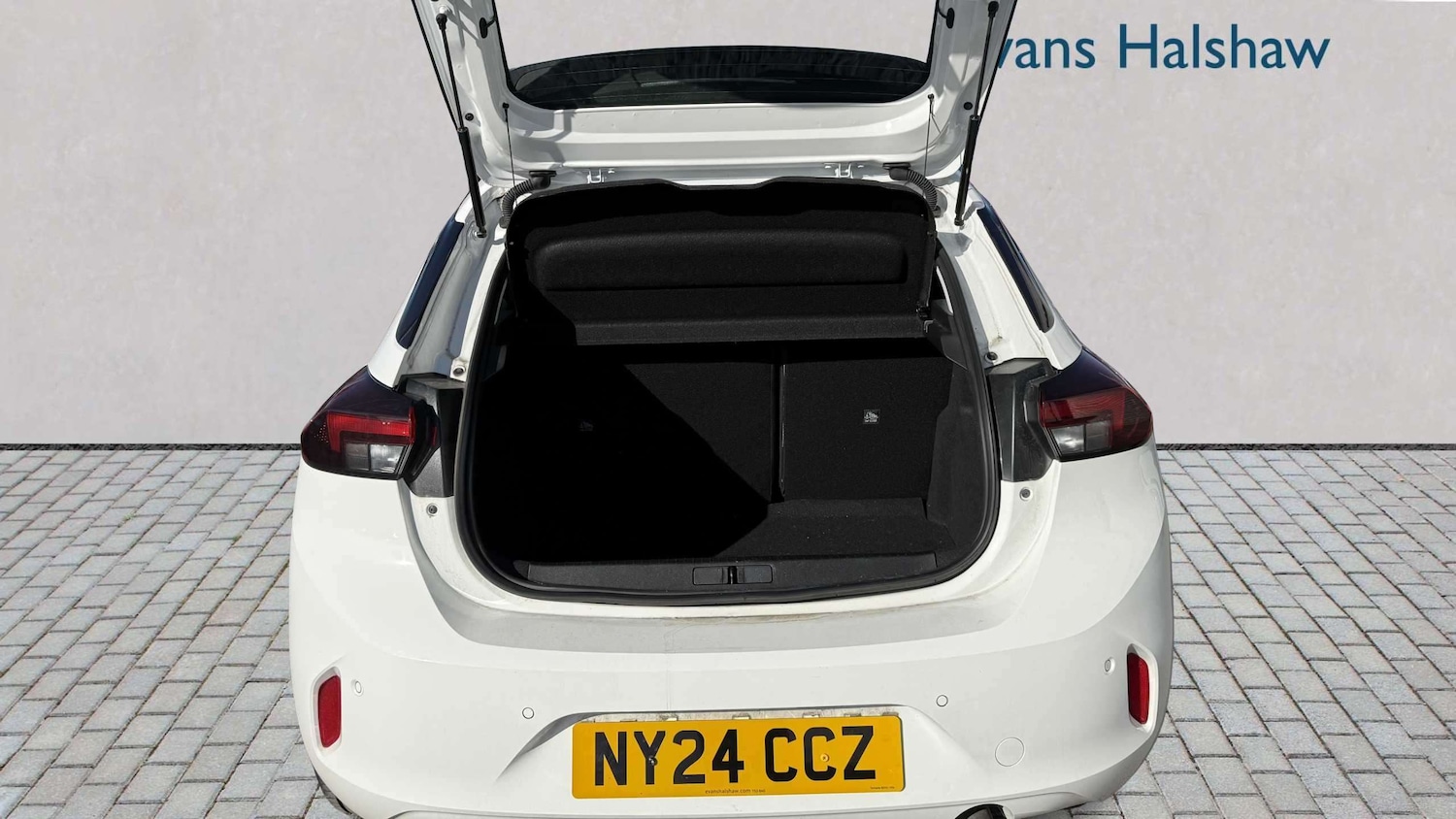 Used Vauxhall Corsa 2024 for sale - 78037411: Photo 6