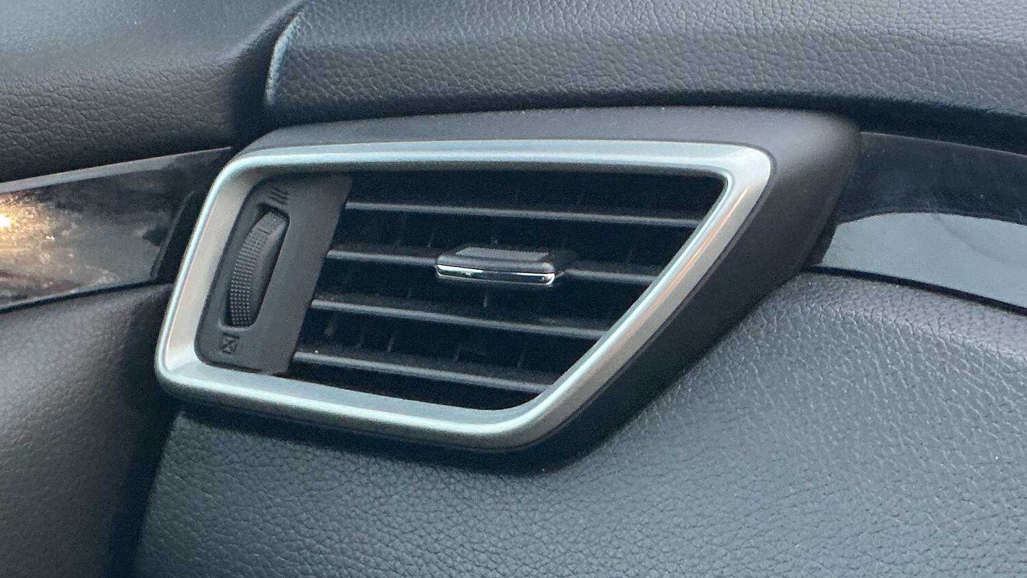 Used Nissan Qashqai for sale - 77860343: Photo 20