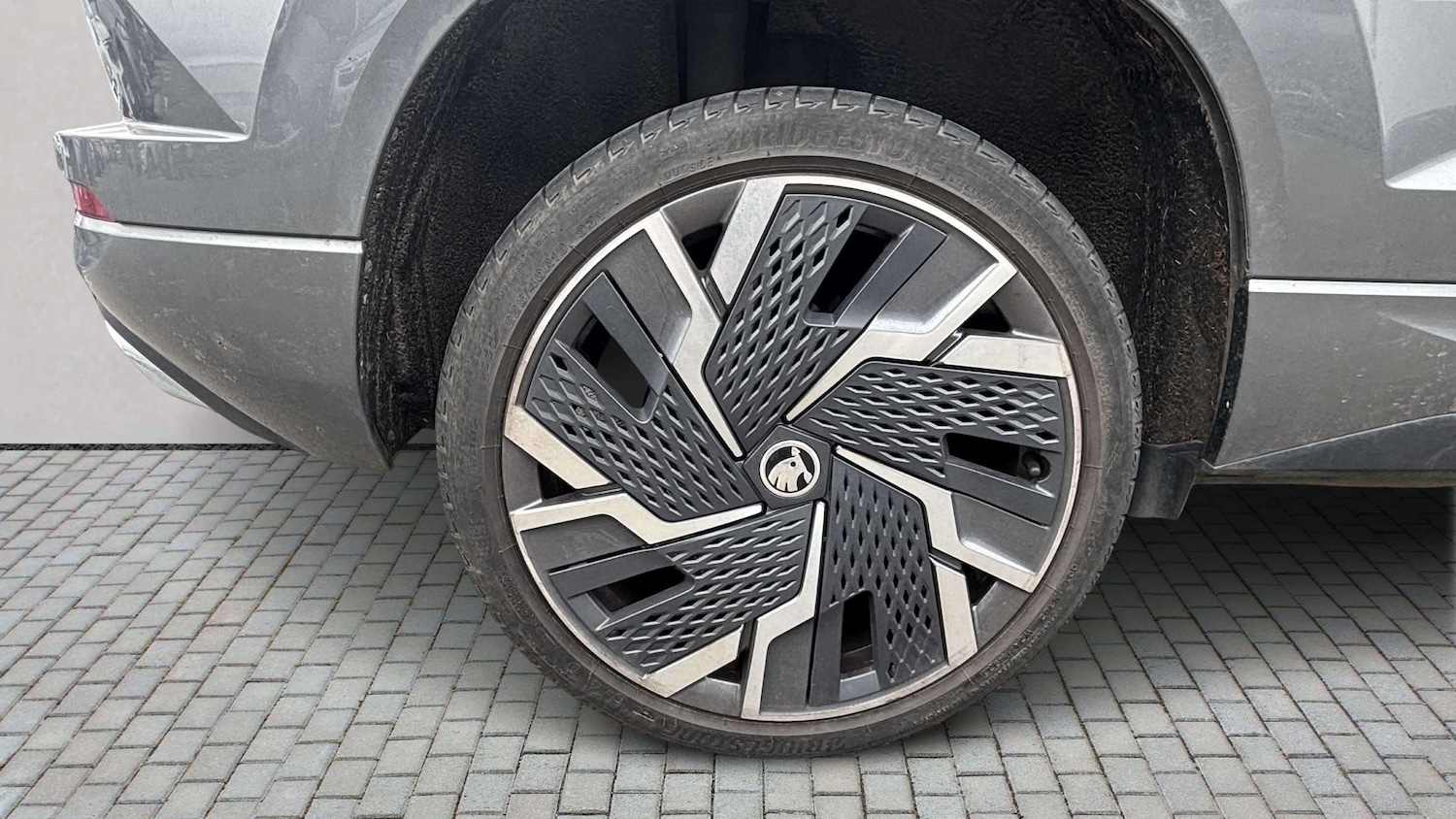 Used Skoda Karoq 2023 for sale - 78173743: Photo 6