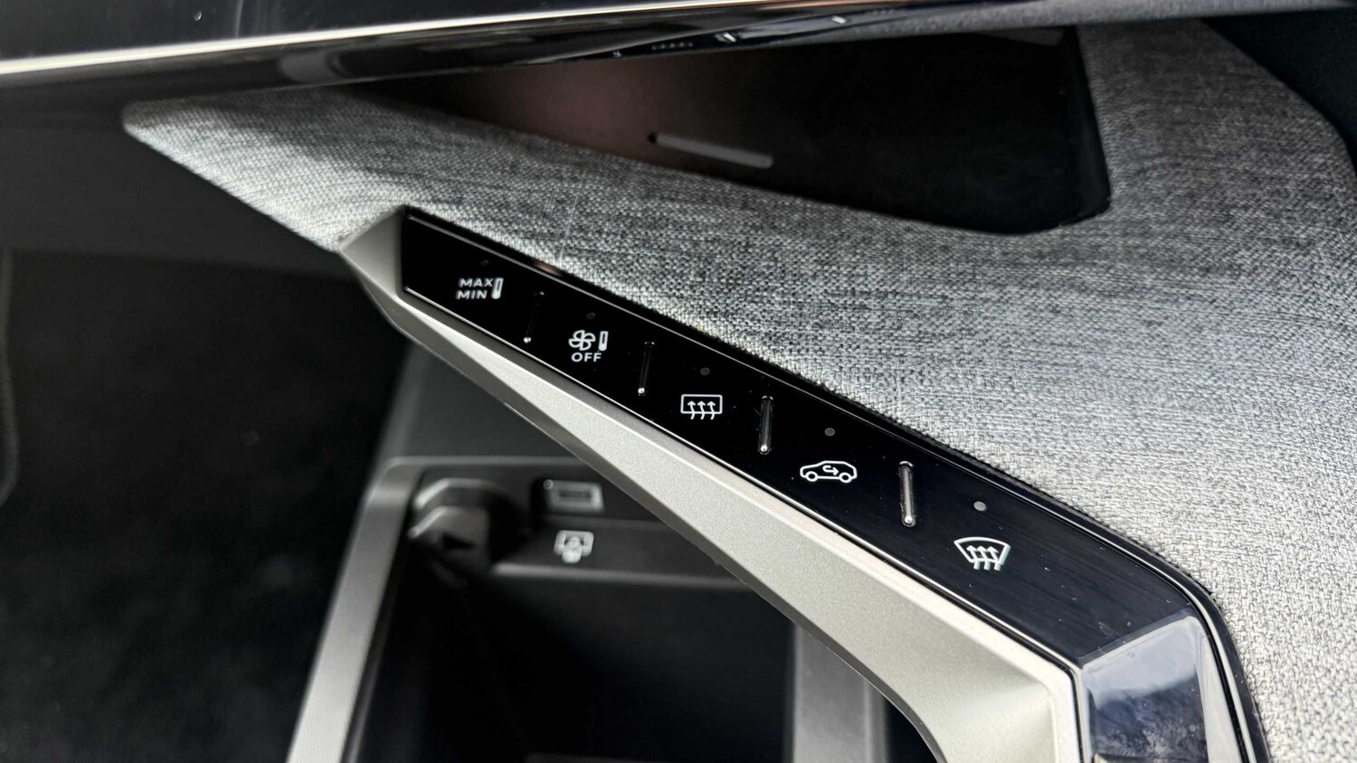 Used Peugeot 5008 for sale - 77858548: Photo 25