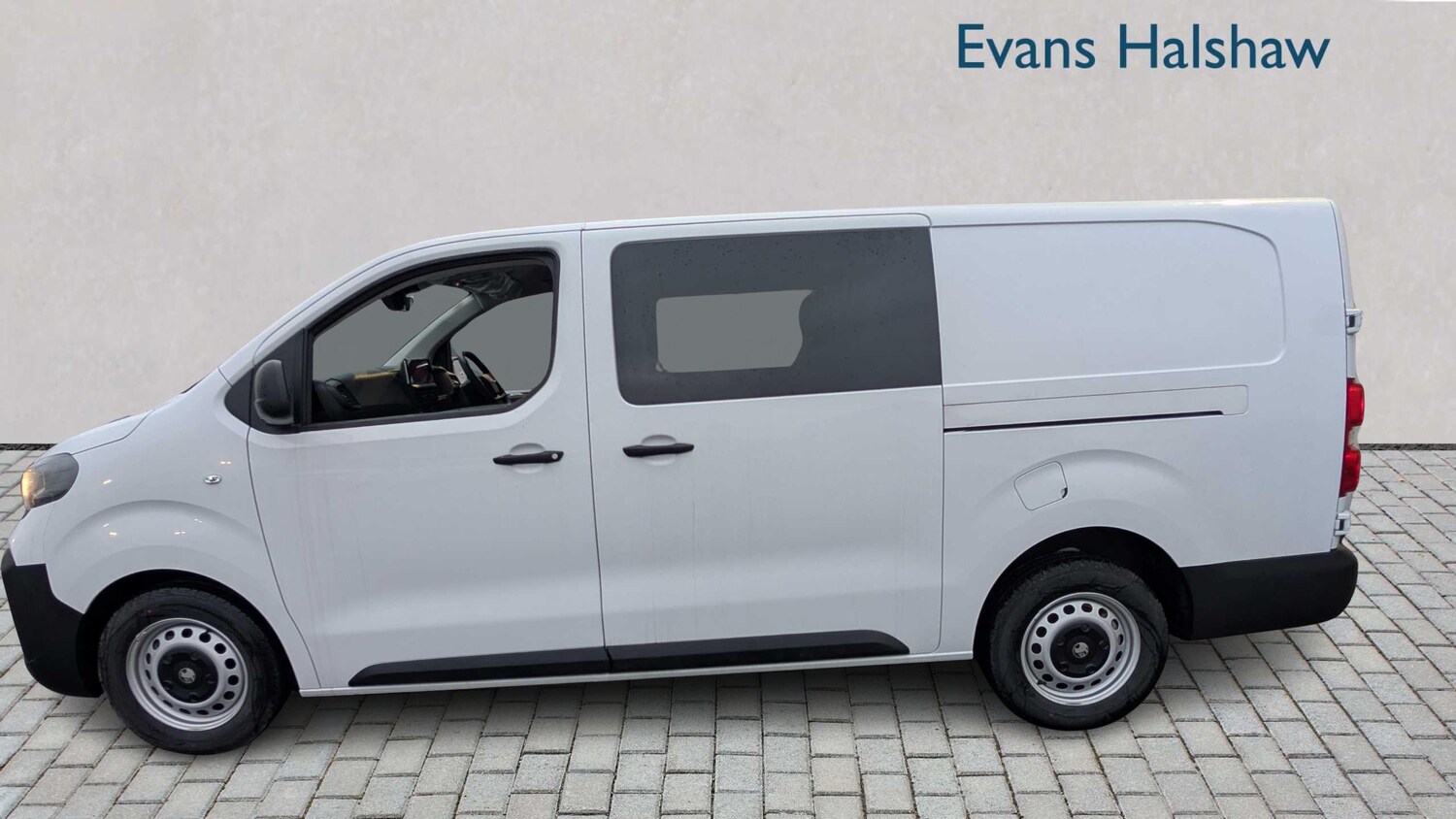 Used Vauxhall Vivaro 2025 for sale - 77859952: Photo 4