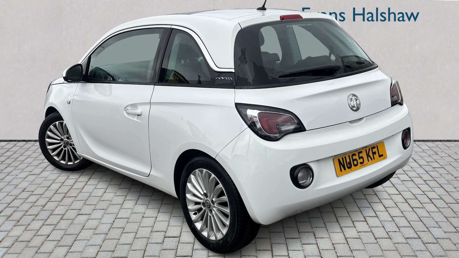 Used Vauxhall ADAM 2015 for sale - 78037719: Photo 2