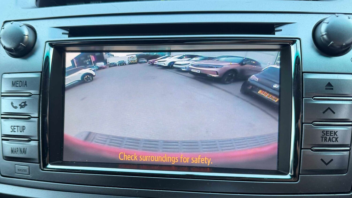 Used Toyota Hilux for sale - 77860761: Photo 11