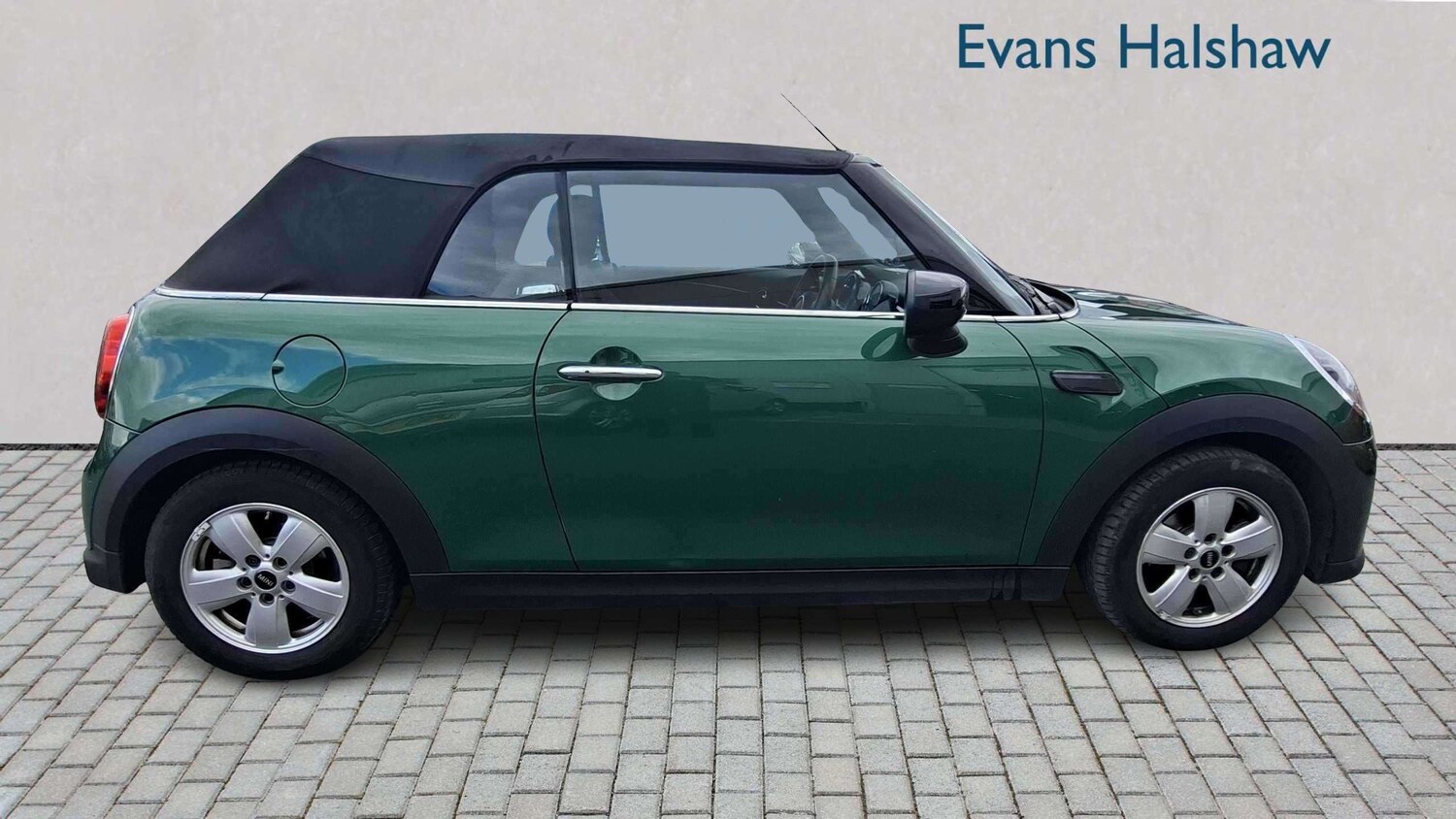 Used MINI Convertible 2022 for sale - 77857581: Photo 8