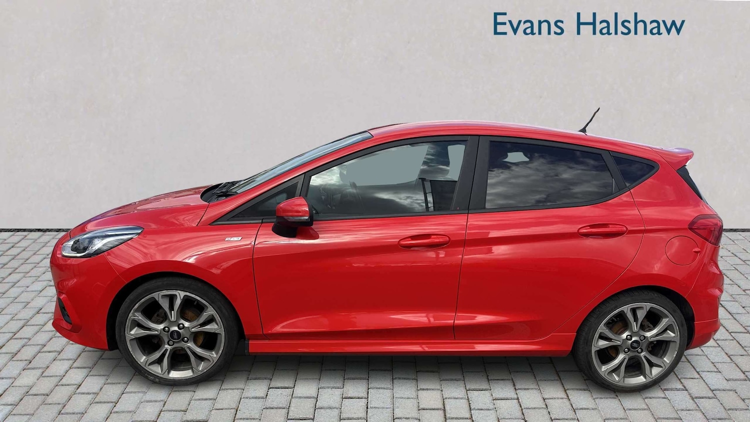 Used Ford Fiesta 2019 for sale - 78052365: Photo 2