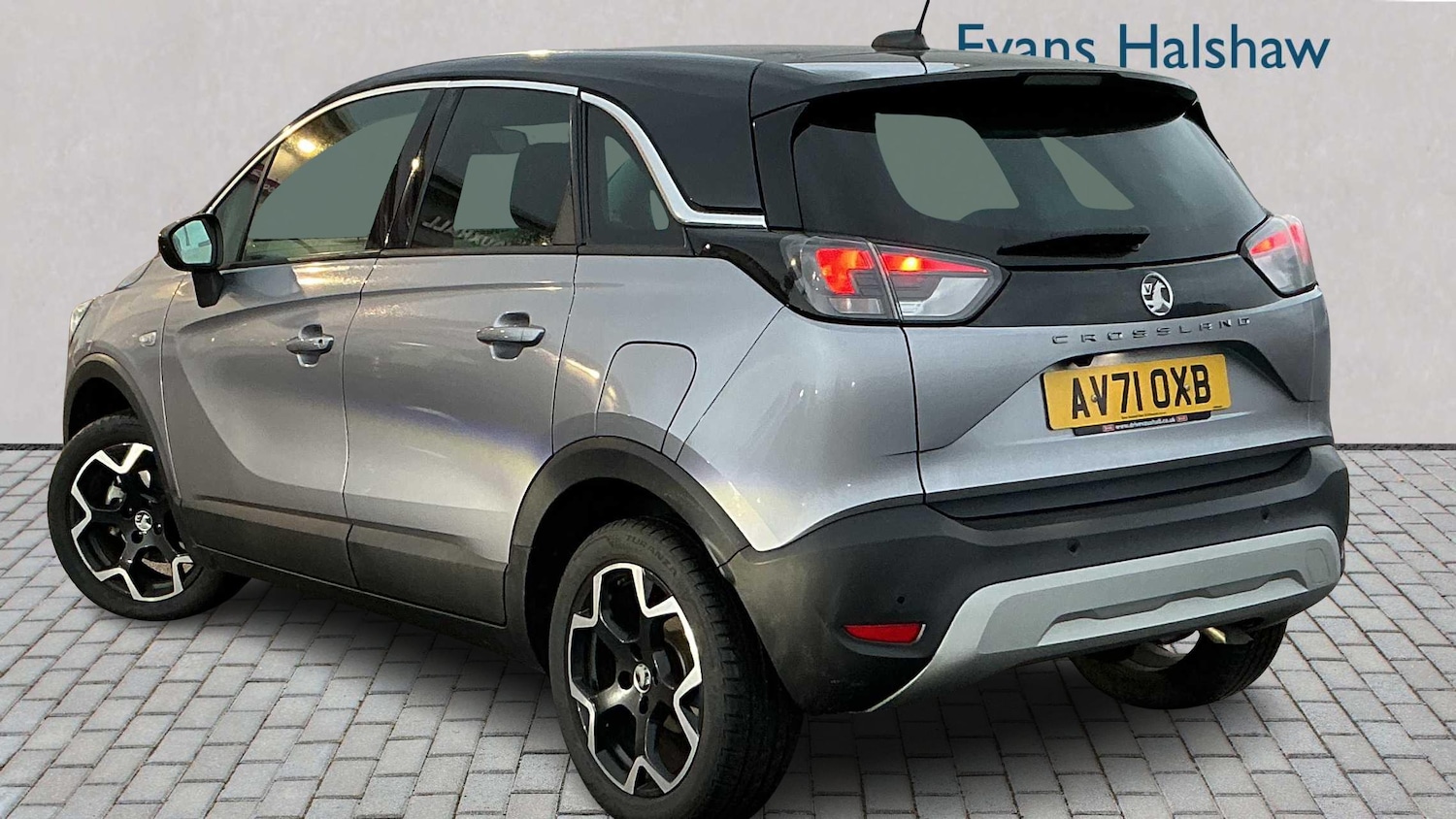 Used Vauxhall Crossland 2022 for sale - 77860507: Photo 2