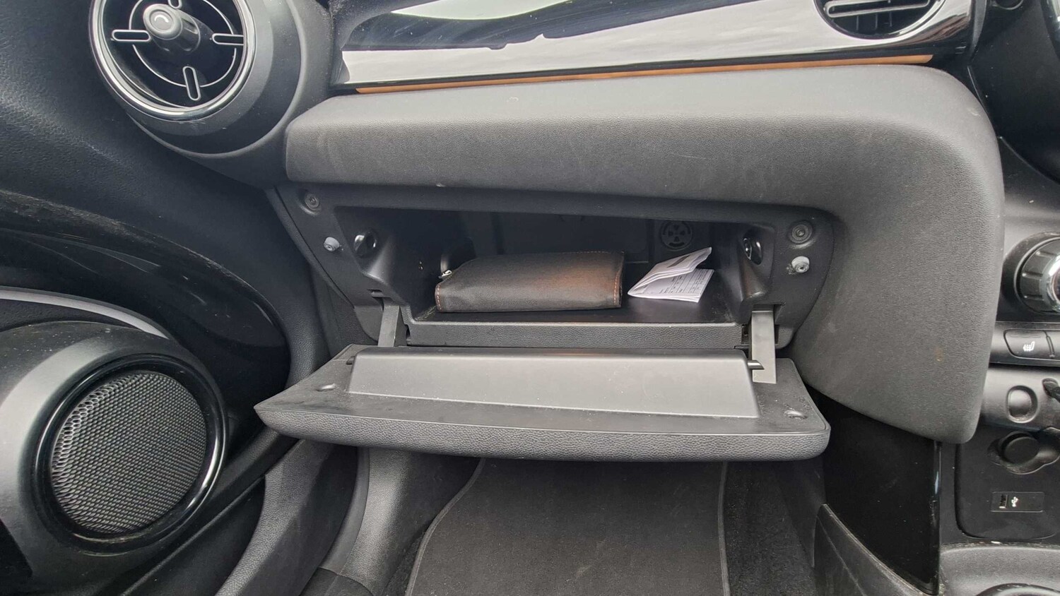 Used MINI Convertible 2022 for sale - 78118992: Photo 21