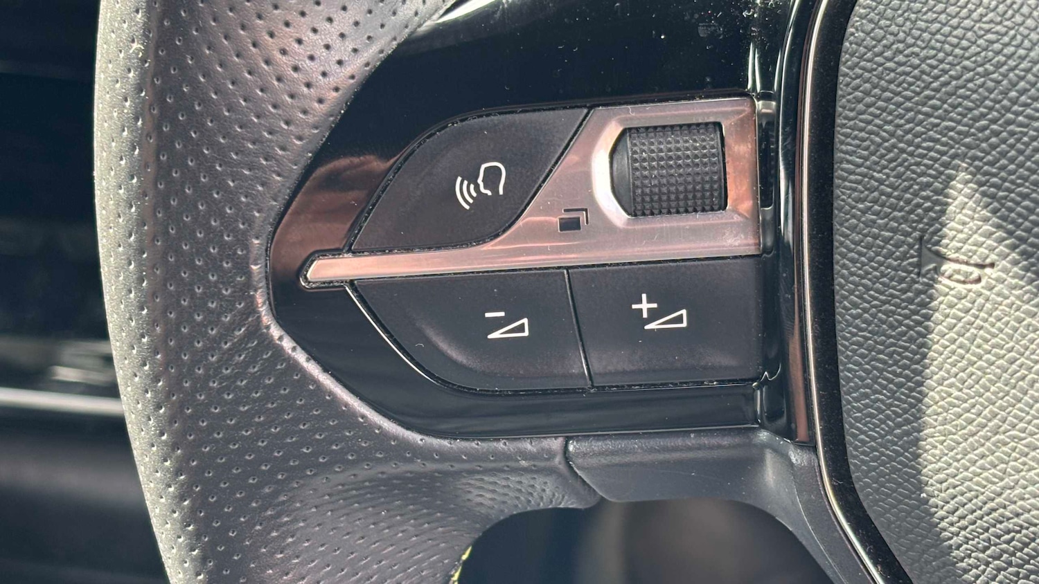 Used Peugeot 208 2023 for sale - 78149079: Photo 16