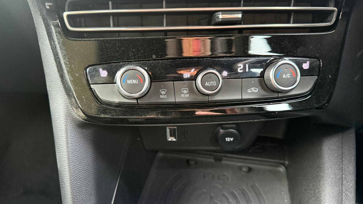 Used Vauxhall Mokka 2023 for sale - 77857804: Photo 8