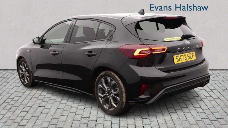 Used Ford Focus 2023 for sale - 77860836: Photo 2