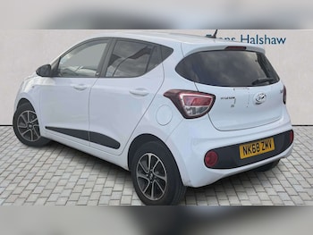 Used Hyundai i10 2018 for sale - 78076683: Photo
