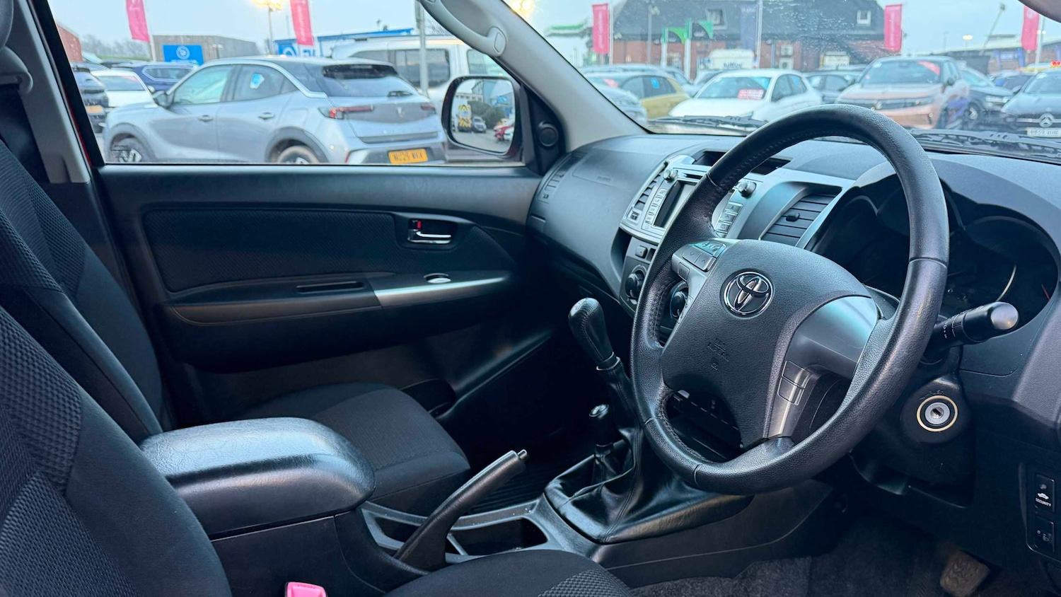 Used Toyota Hilux 2015 for sale - 77914133: Photo 8