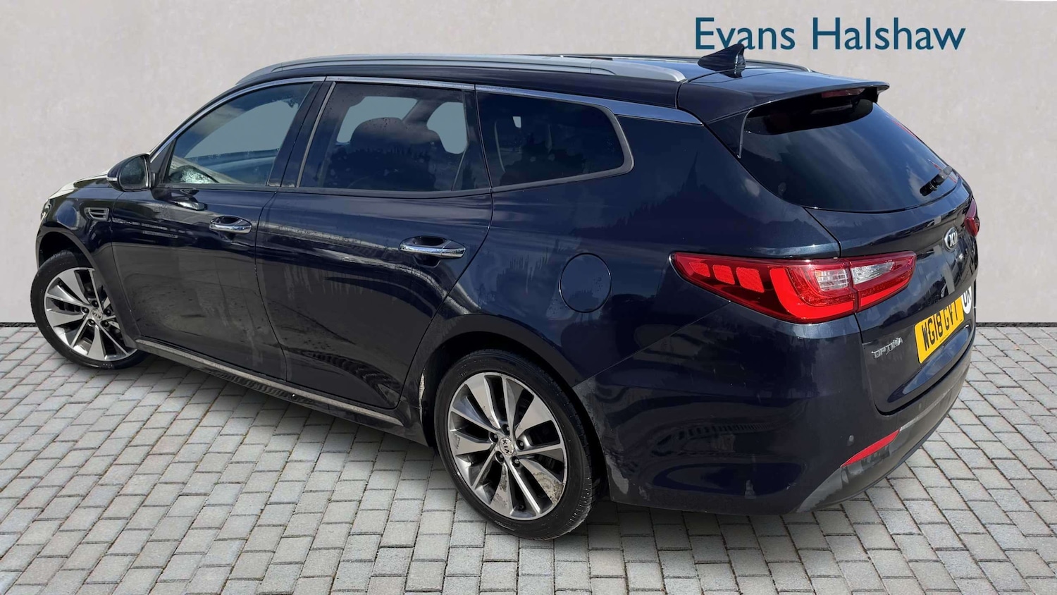 Used Kia Optima 2018 for sale - 78060135: Photo 2