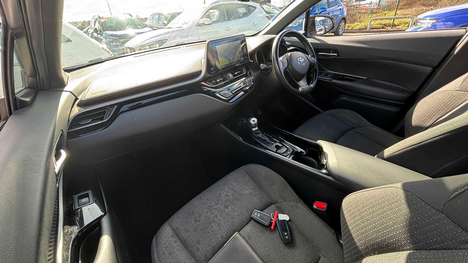 Used Toyota C-HR 2018 for sale - 77894358: Photo 10