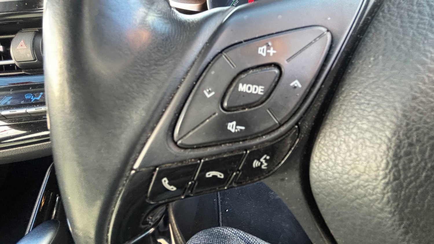 Used Toyota C-HR 2018 for sale - 77894358: Photo 16