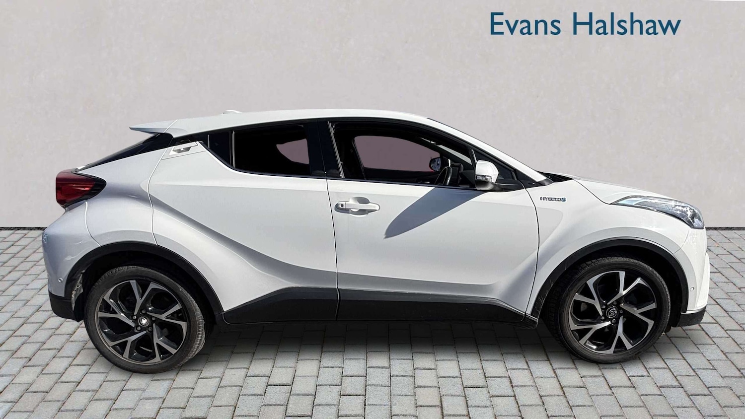 Used Toyota C-HR 2018 for sale - 77894358: Photo 3