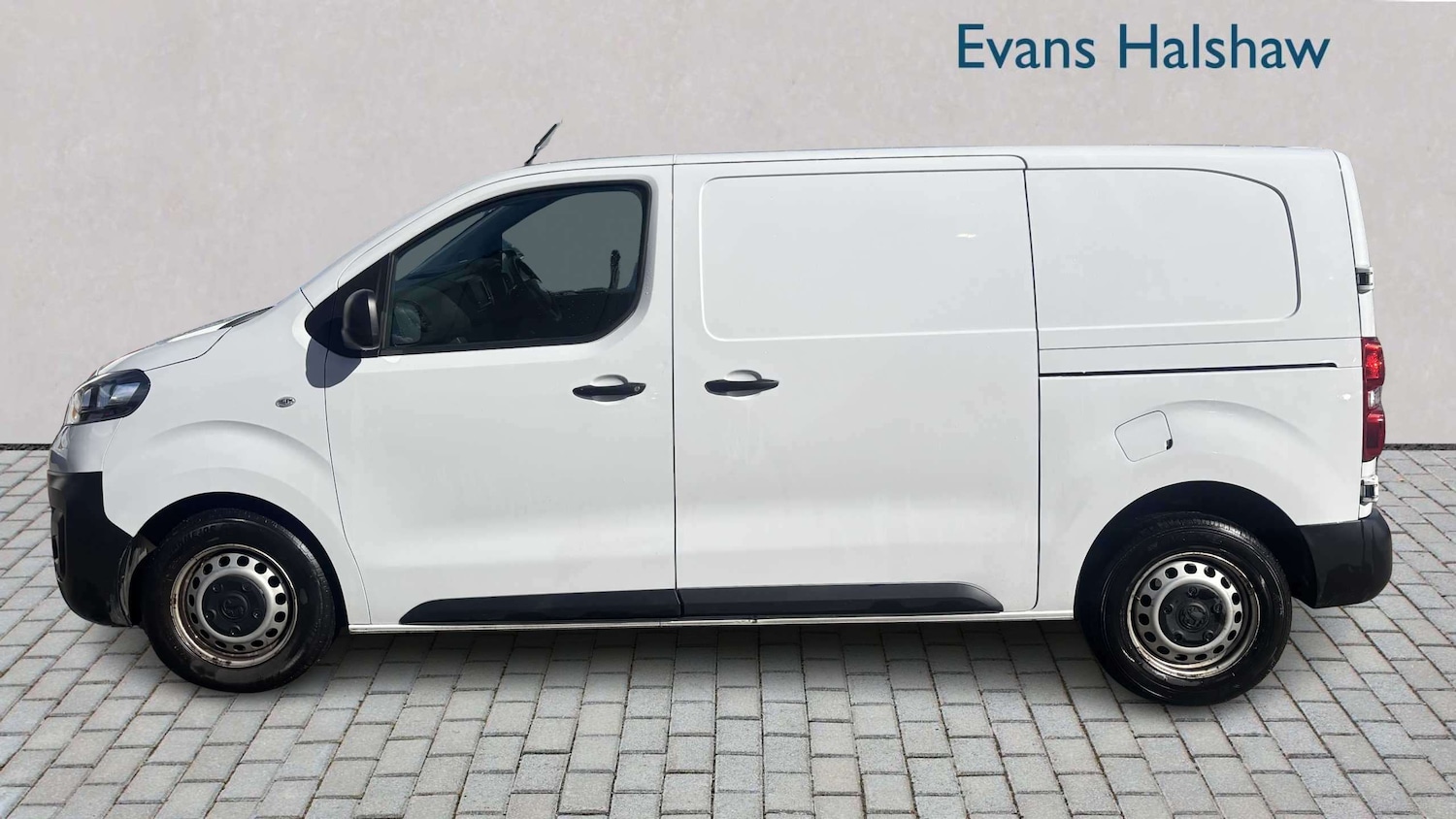 Used Vauxhall Vivaro 2023 for sale - 77886014: Photo 3