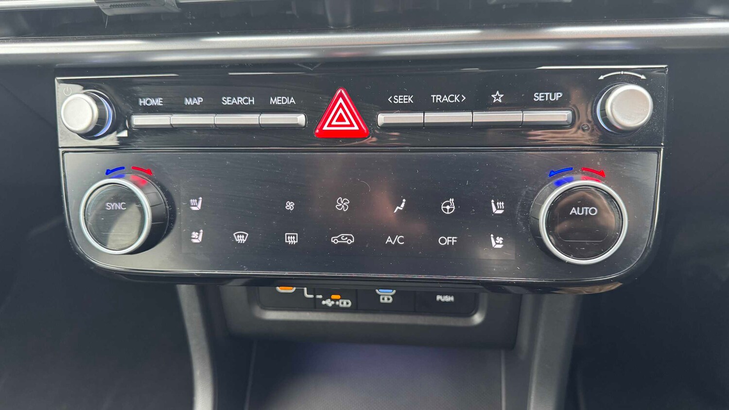 Used Hyundai TUCSON for sale - 77861050: Photo 16