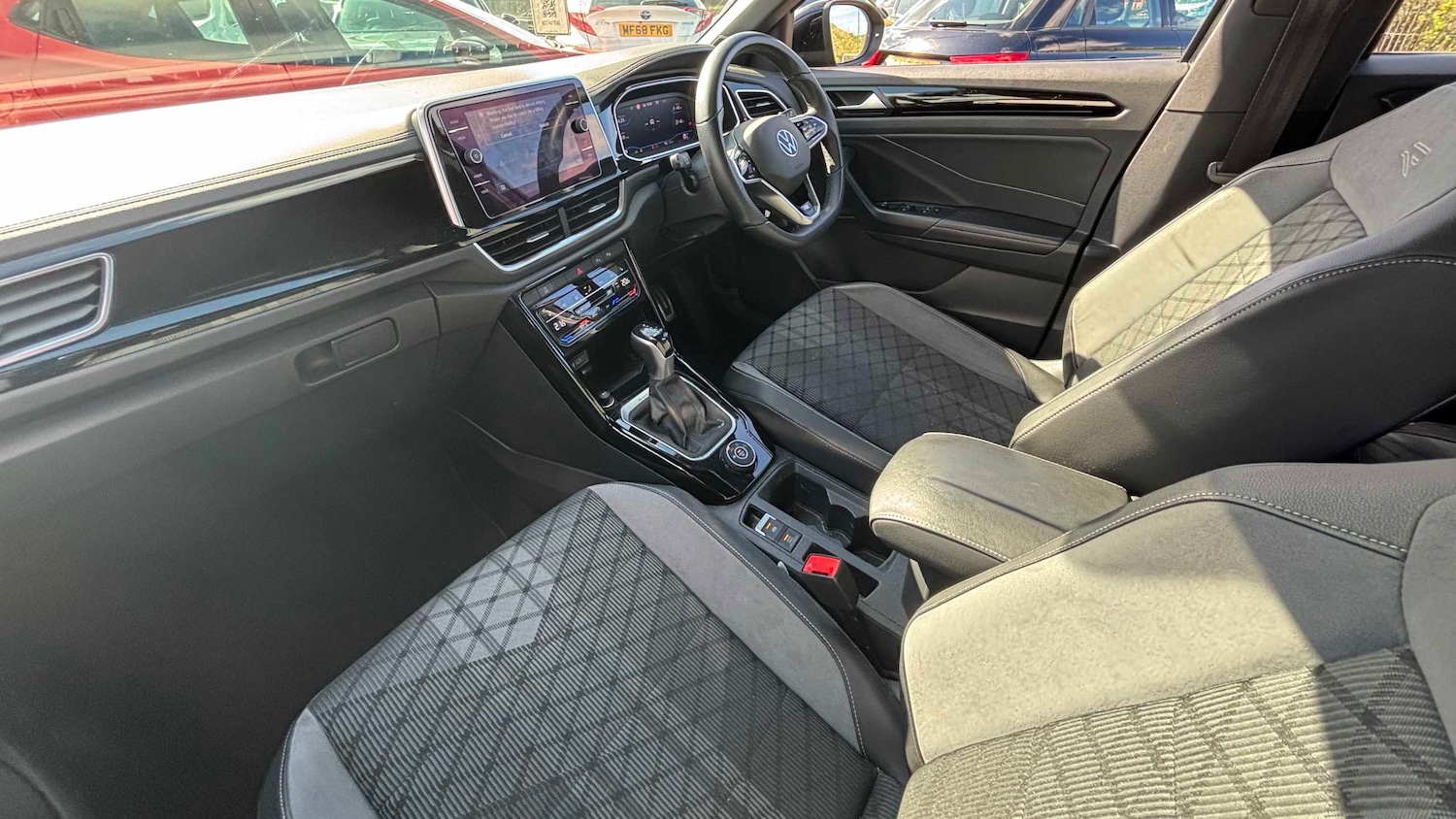 Used Volkswagen T-Roc 2023 for sale - 78149108: Photo 10