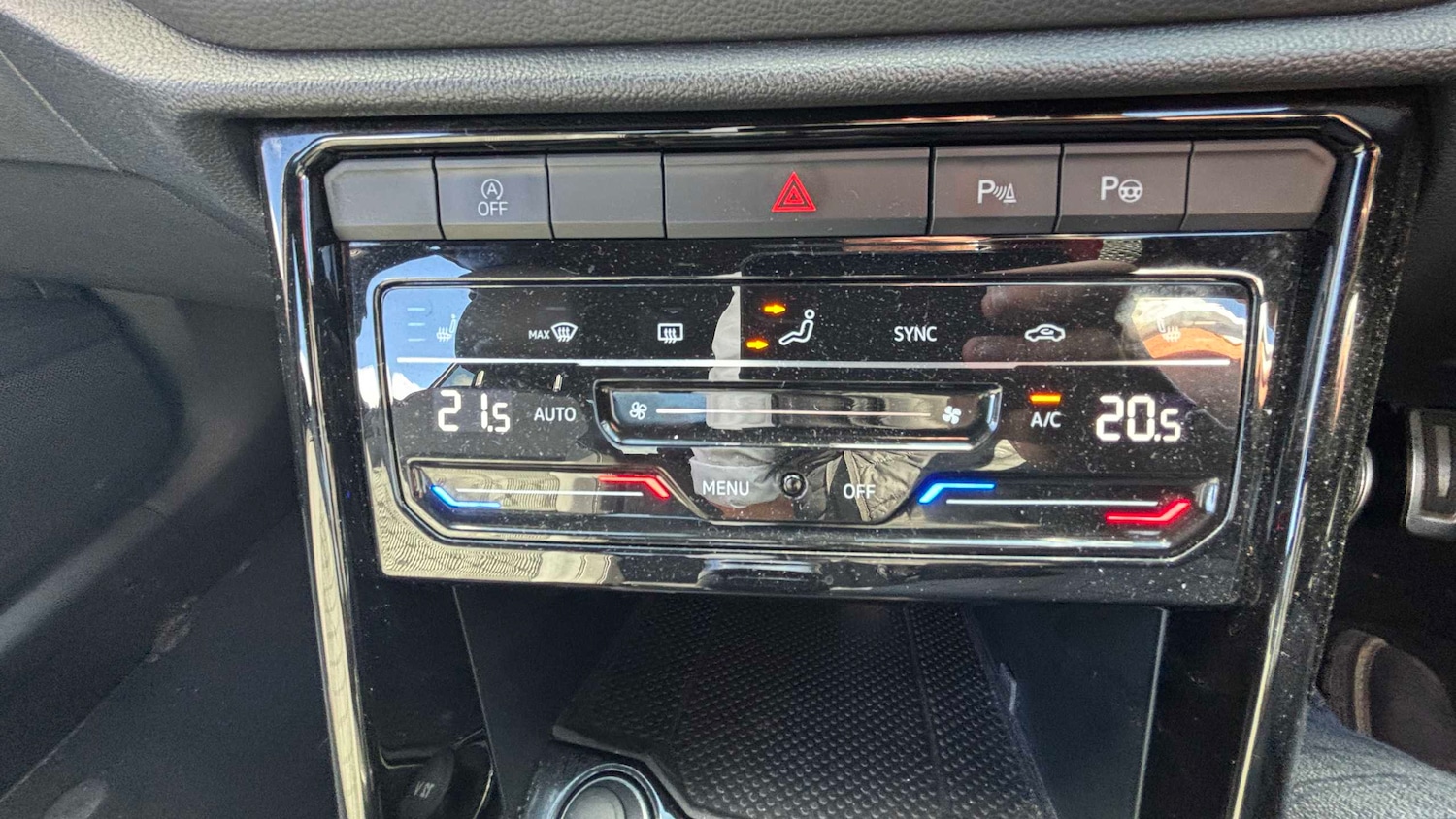 Used Volkswagen T-Roc 2023 for sale - 78149108: Photo 15