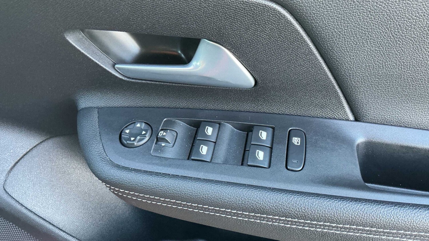 Used Vauxhall Mokka 2025 for sale - 77858736: Photo 12