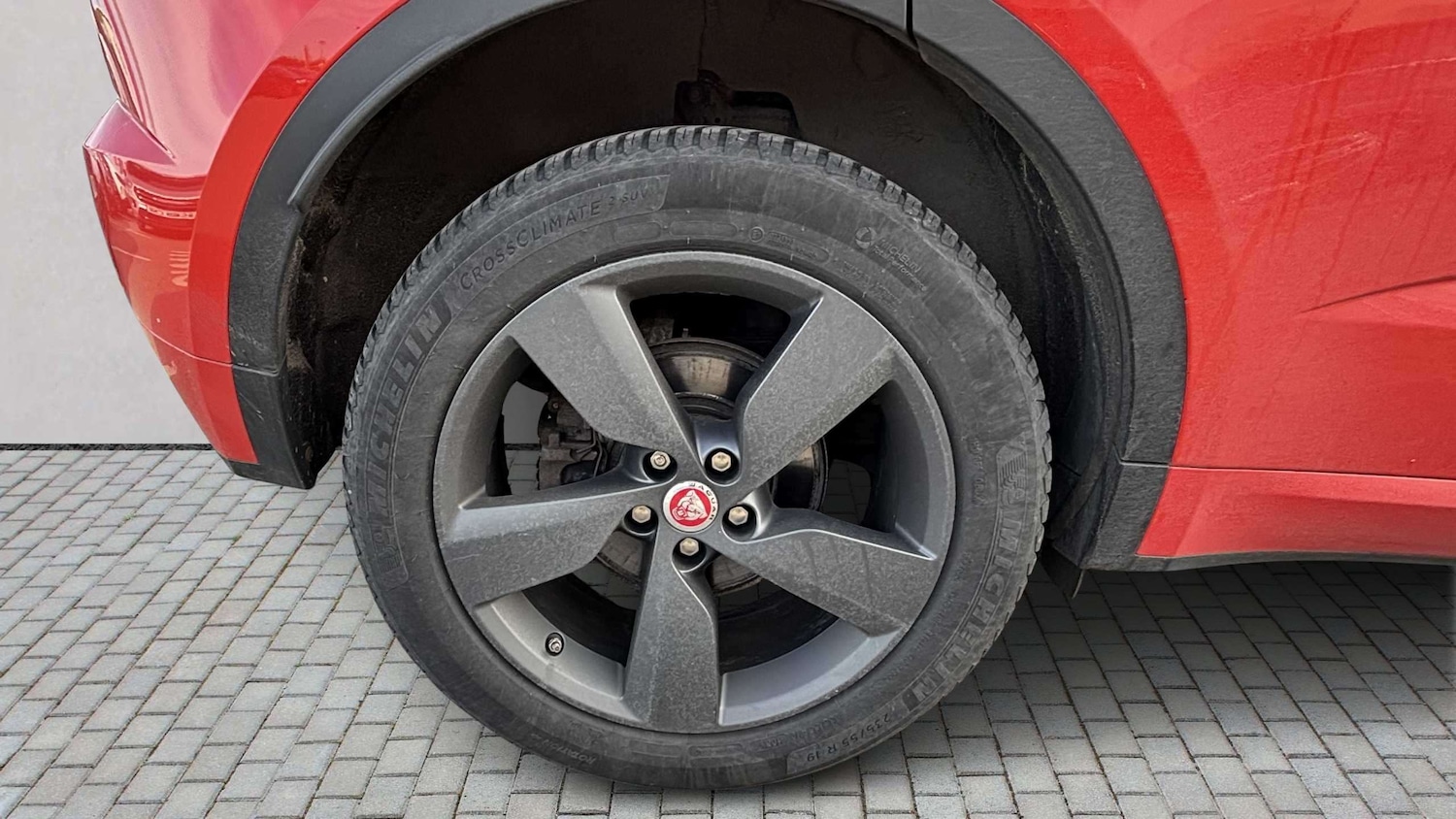 Used Jaguar E-Pace 2019 for sale - 78173446: Photo 4