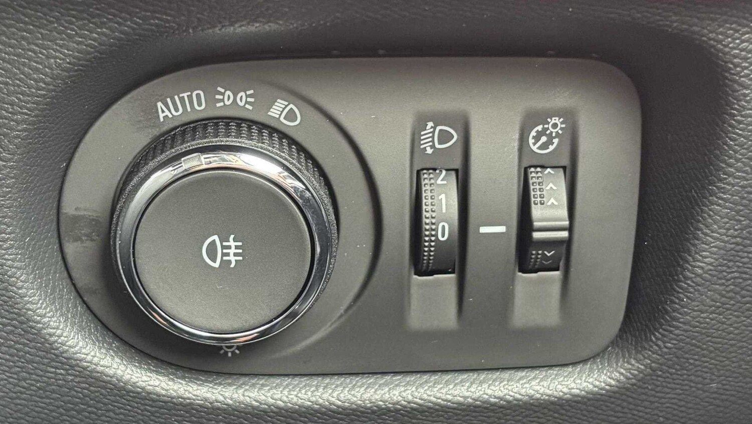 Used Vauxhall Mokka for sale - 77861515: Photo 30