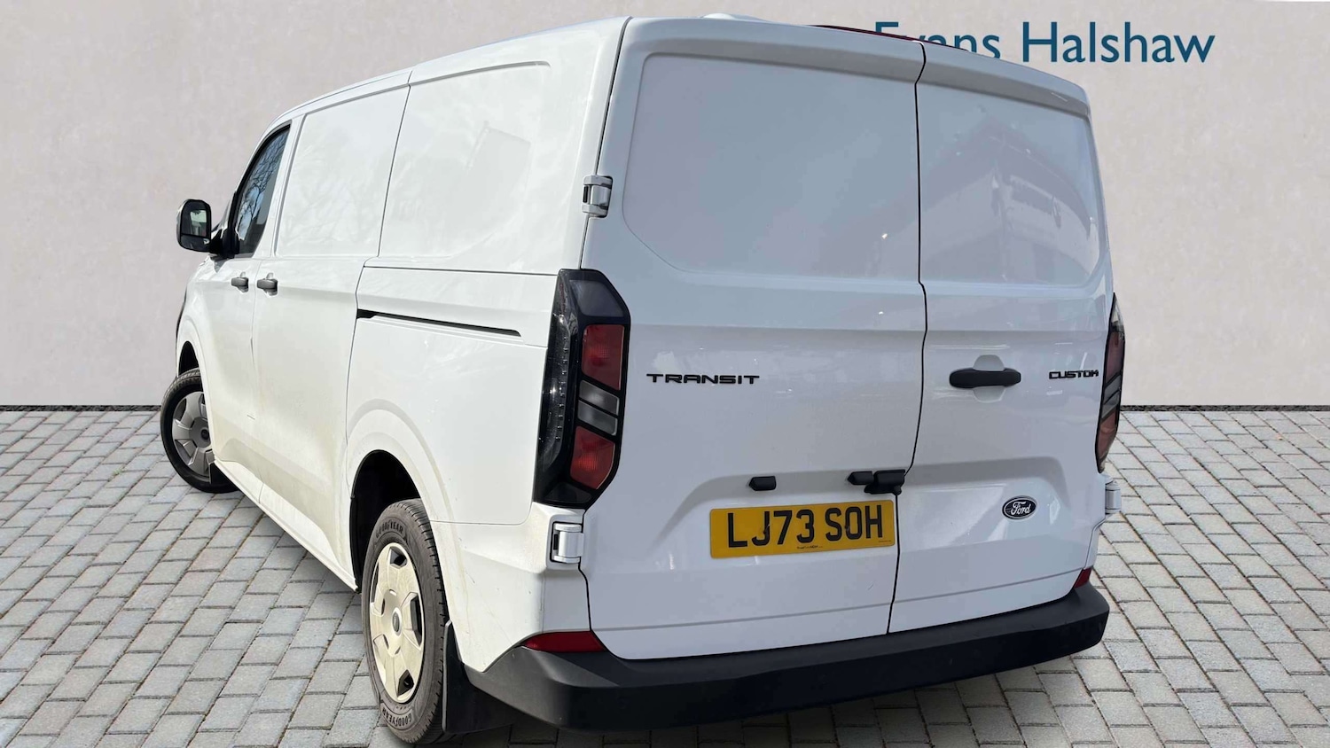 Used Ford Transit Custom 2024 for sale - 77943117: Photo 2