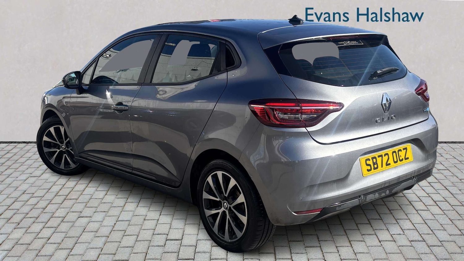 Used Renault Clio 2023 for sale - 78173857: Photo 2