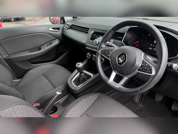 Used Renault Clio 2020 for sale - 79678729: Photo