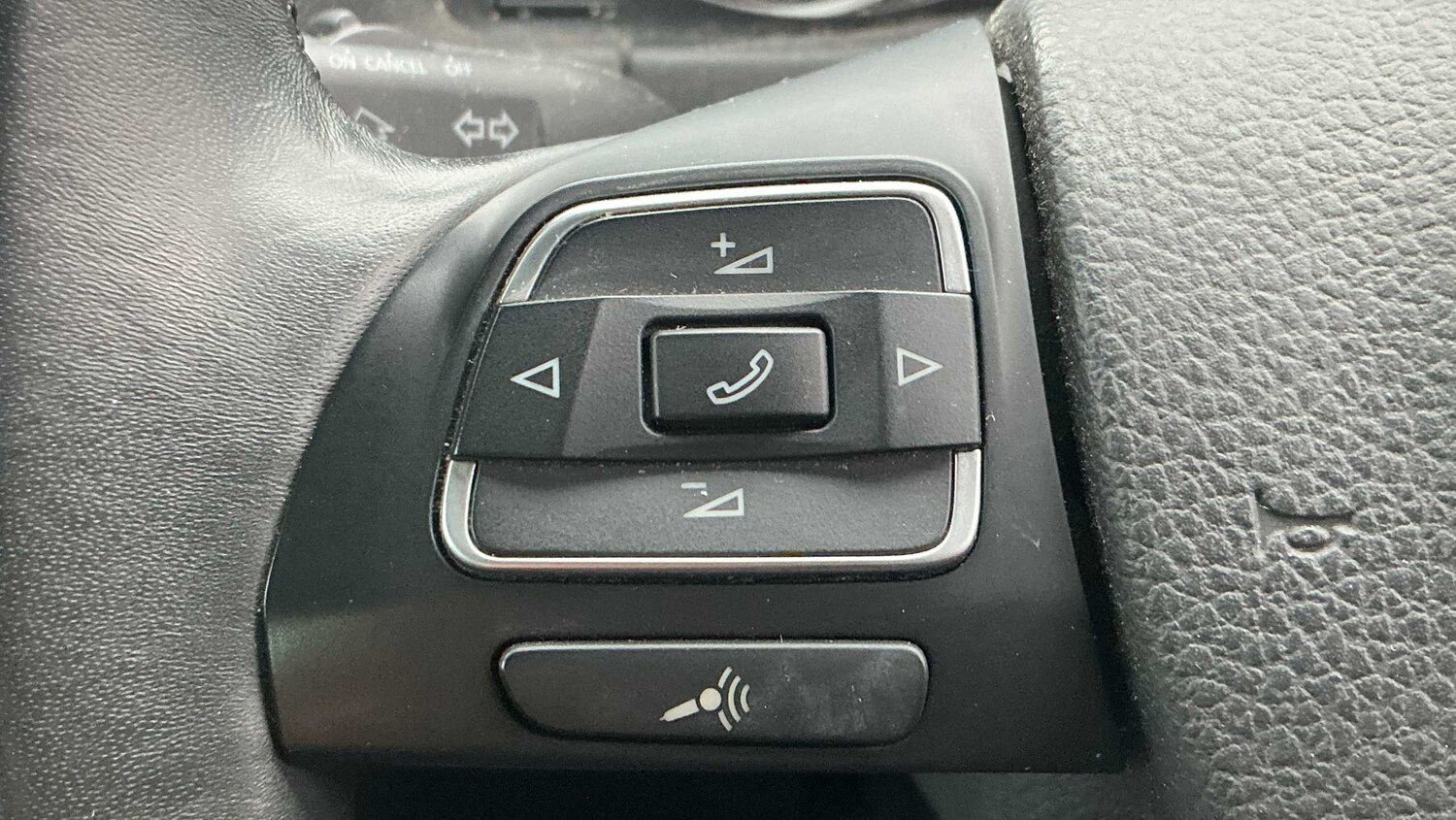 Used Volkswagen Tiguan for sale - 77862630: Photo 15